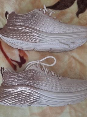Skechers Cushioning Elite 2.0 Women's Pink and Rose Gold Athletic Sneakers NWOB